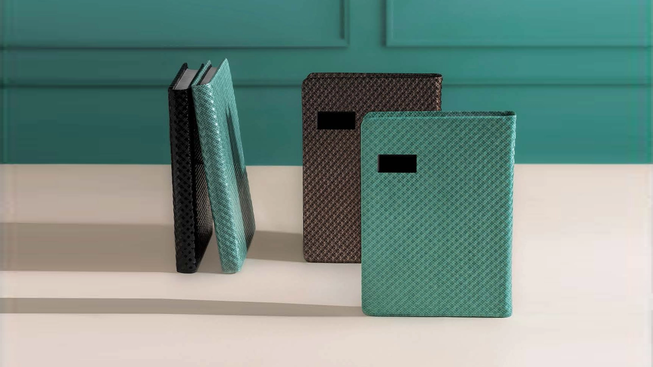 سررسید 1405 یک هشتم چرم نفیس بارانا